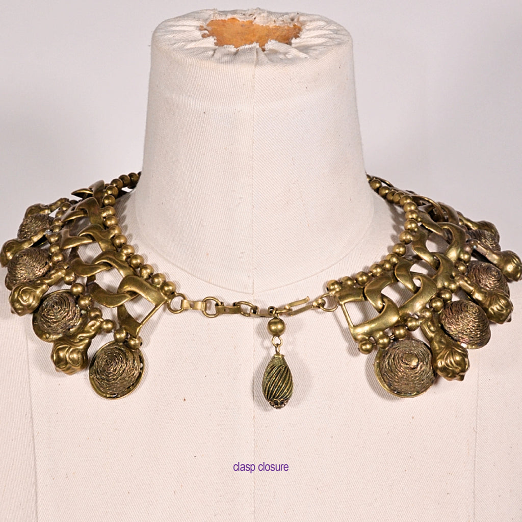 Back of the necklace showing the clasp closure