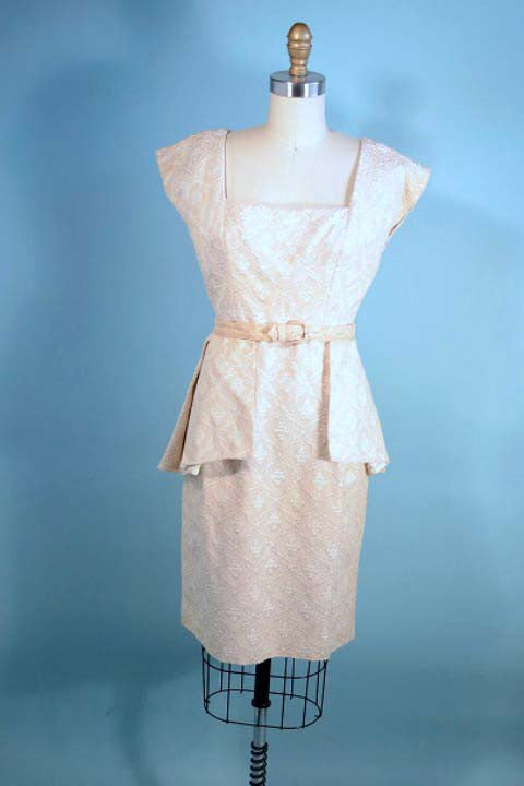 1950s dress, cream color, peplum, short sleeves
